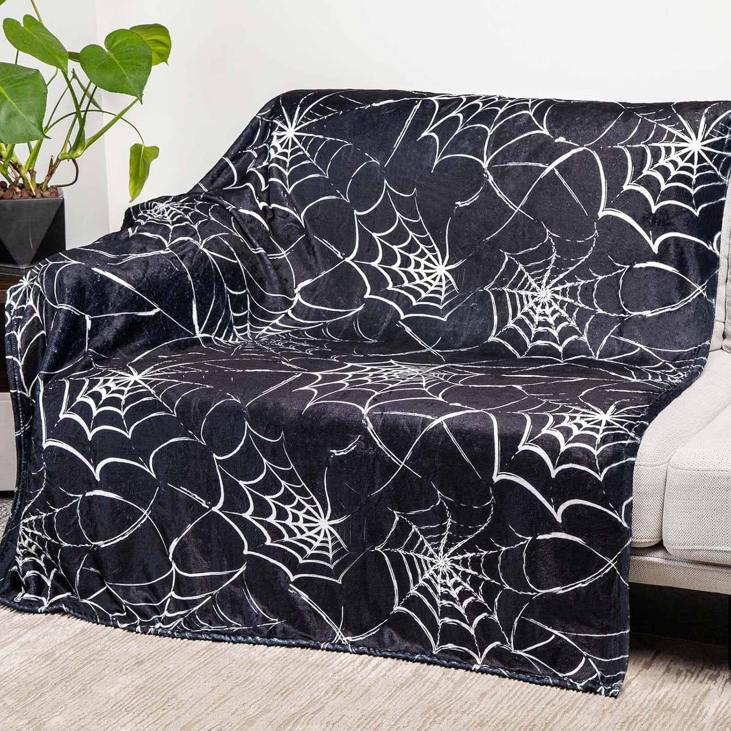 Gothic Spider Web Blanket Black Halloween Flannel Throw for Couch and Bed | Soft Flannel Blanket for Couch Bed and Haunted Mansion Use