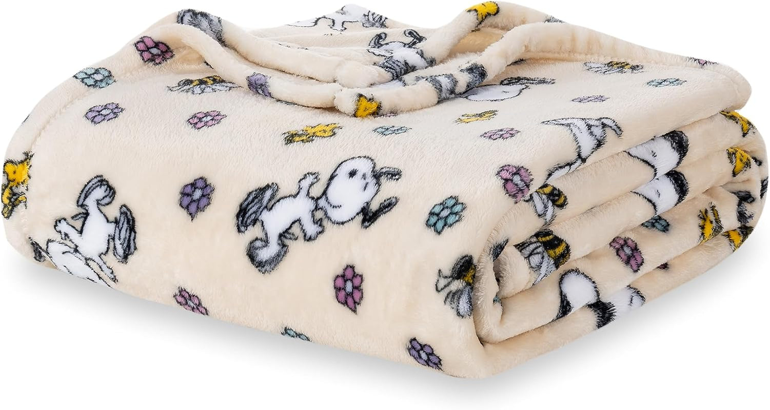 Peanuts® Velvetloft® Cute Character Snoopy Plush Throw Blanket,Snoopy and Woodstock Fall Birds & Leafs Orange,Throw 55 in X 70 in (Official Peanuts® Product)