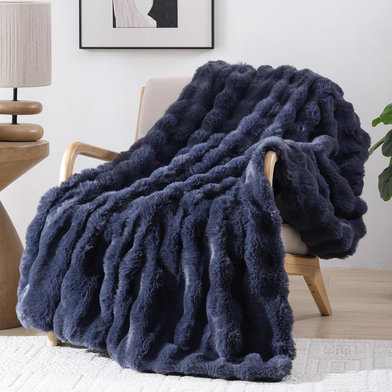 Faux Fur Fall Throw for Couch - Burnt Orange Bubble Blanket 50"X60" | Fluffy Plush Fuzzy Throw for Sofa & Bed, Super Soft Cozy Comfrt Blanket, Luxury Aesthetic Burnt Orange Decor Gift for Women