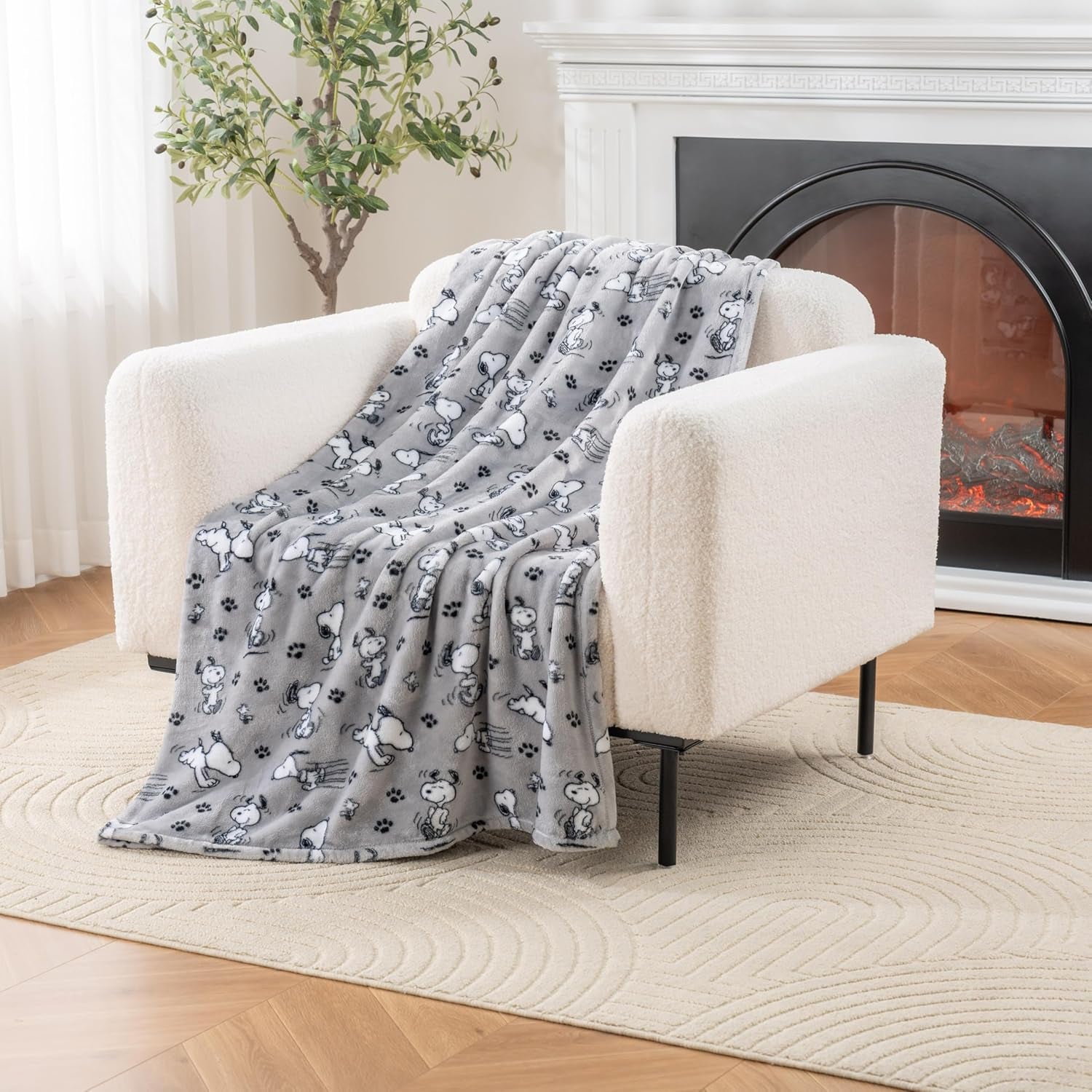 Peanuts® Velvetloft® Cute Character Snoopy Plush Throw Blanket,Snoopy and Woodstock Fall Birds & Leafs Orange,Throw 55 in X 70 in (Official Peanuts® Product)
