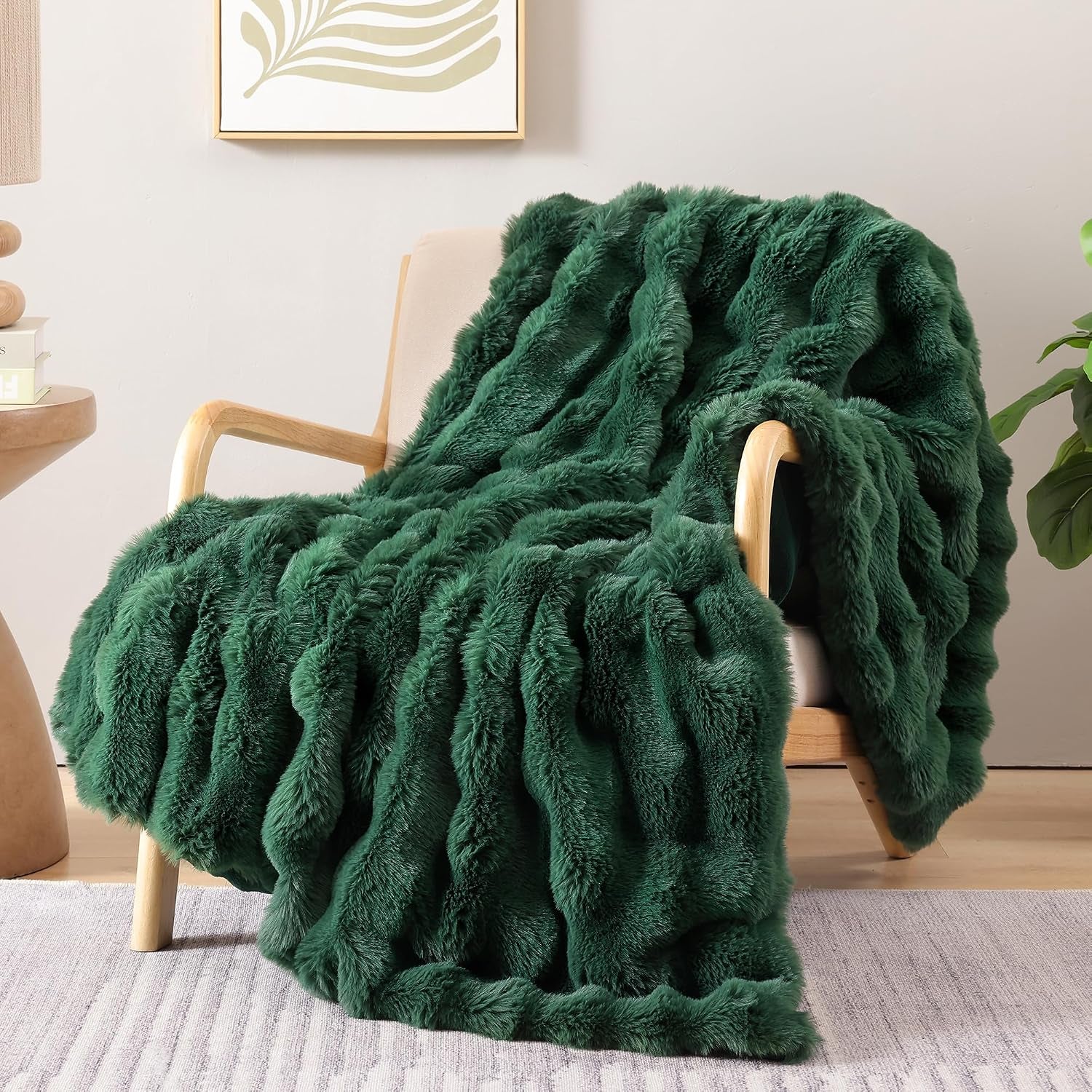 Faux Fur Fall Throw for Couch - Burnt Orange Bubble Blanket 50"X60" | Fluffy Plush Fuzzy Throw for Sofa & Bed, Super Soft Cozy Comfrt Blanket, Luxury Aesthetic Burnt Orange Decor Gift for Women