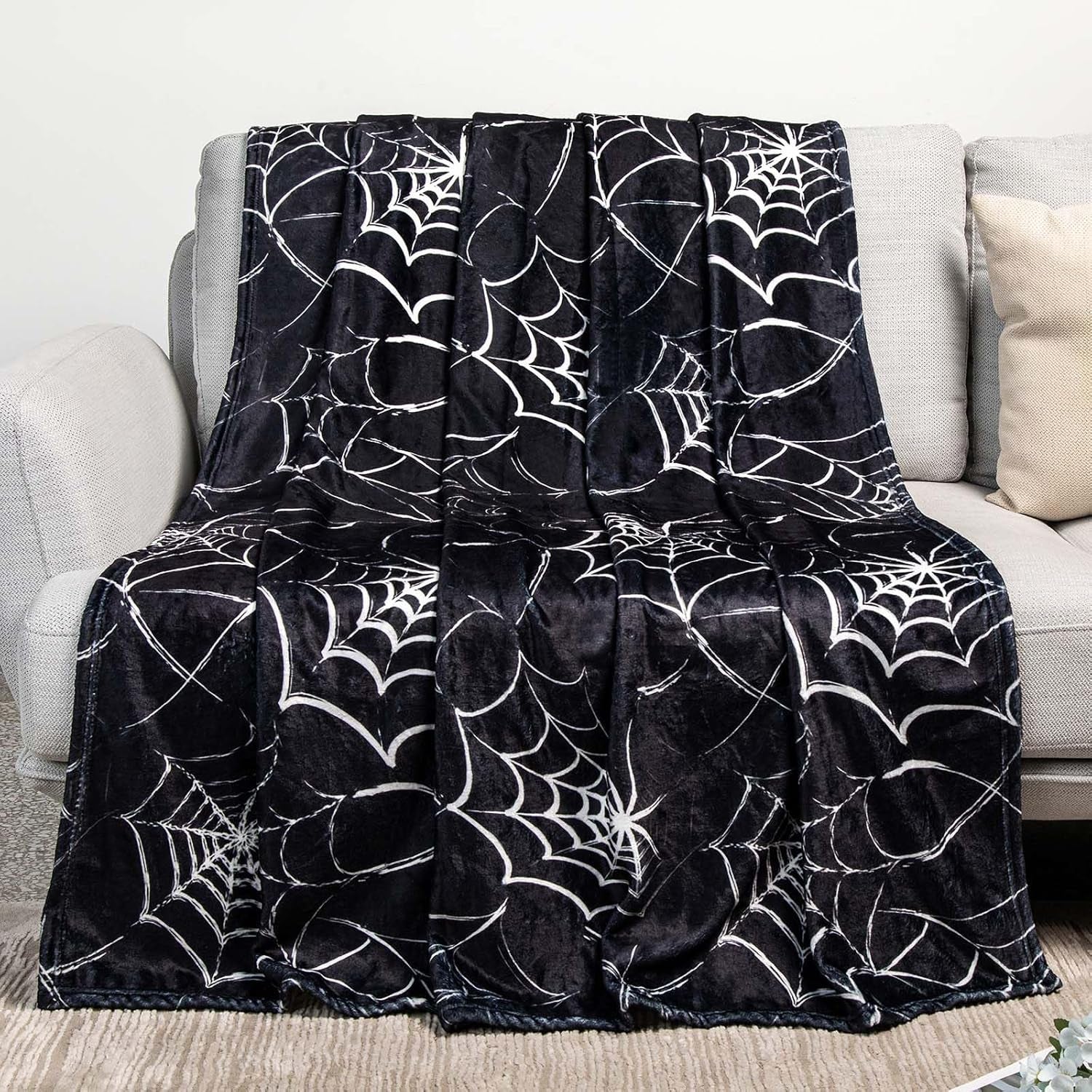 Gothic Spider Web Blanket Black Halloween Flannel Throw for Couch and Bed | Soft Flannel Blanket for Couch Bed and Haunted Mansion Use