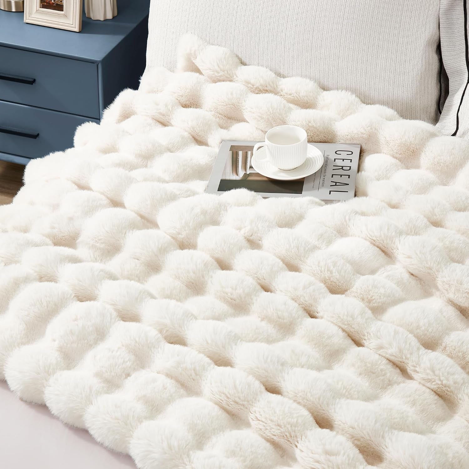 Solid Fall Bubble Faux Rabbit Fur Throw Blanket for Couch 50" X 60", Decorative Comfy Puffy Warm Fuzzy Blanket for Winter, Extra Thick Shaggy Cozy Comfy Fluffy Blankets for Adult Kids, Orange